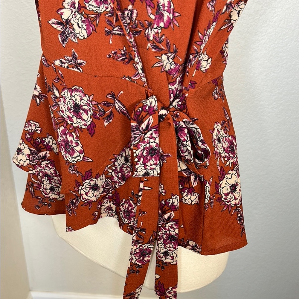 Floral Wrap Top - Rust and Cream Blouse Size Large - Picture 6 of 11